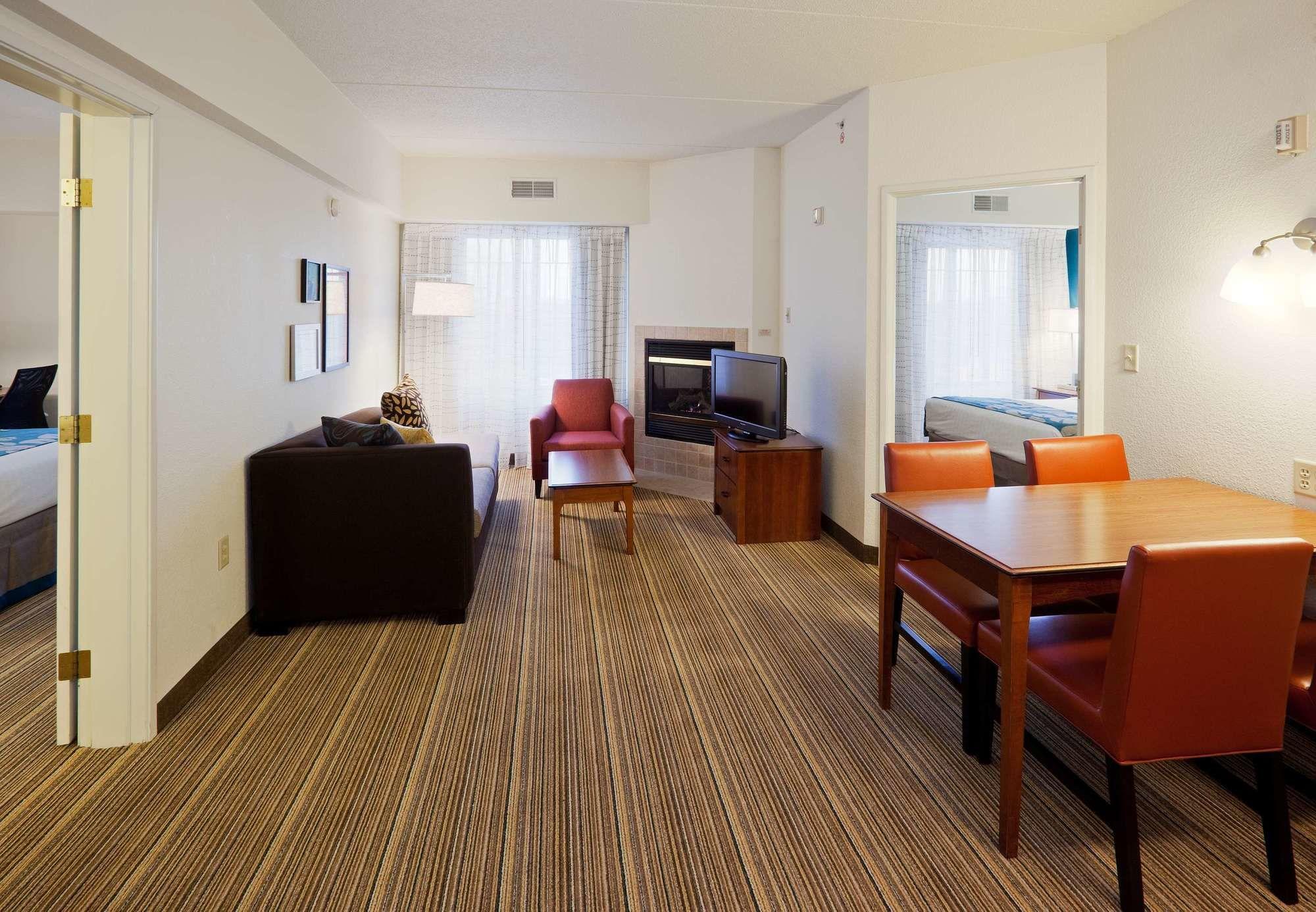 Residence Inn By Marriott Chicago Oak Brook Exterior photo